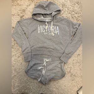 Victoria Sport Gray Hoodie w/thumb holes